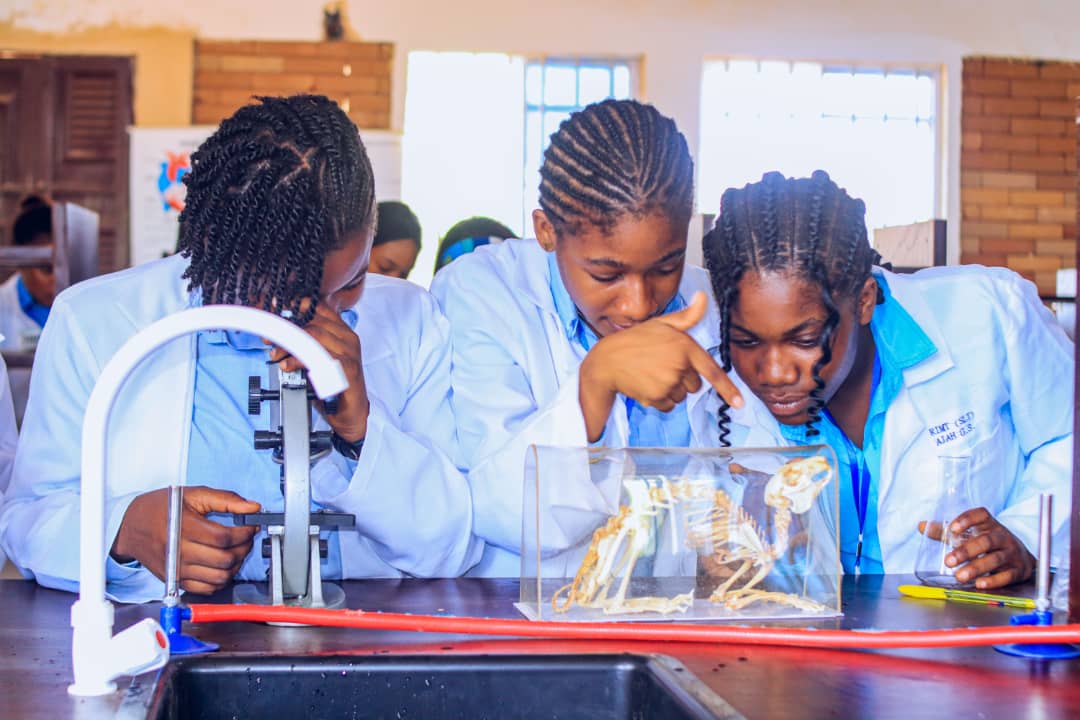 biology_aboratory_2